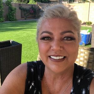 Meet your Posher, Lori